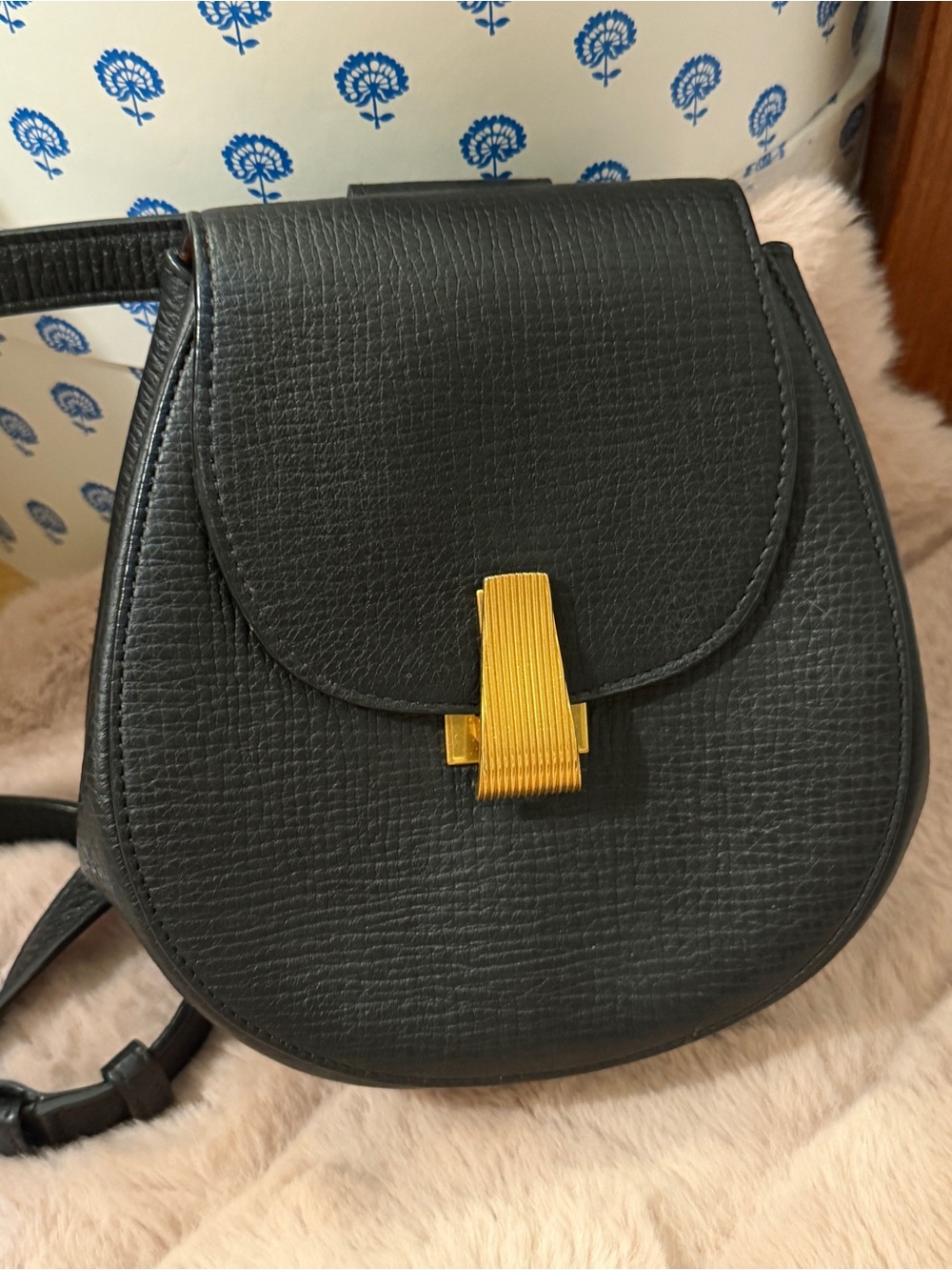 Vintage Bottega Veneta Black Leather Crossbody Gold Accent With Authentication